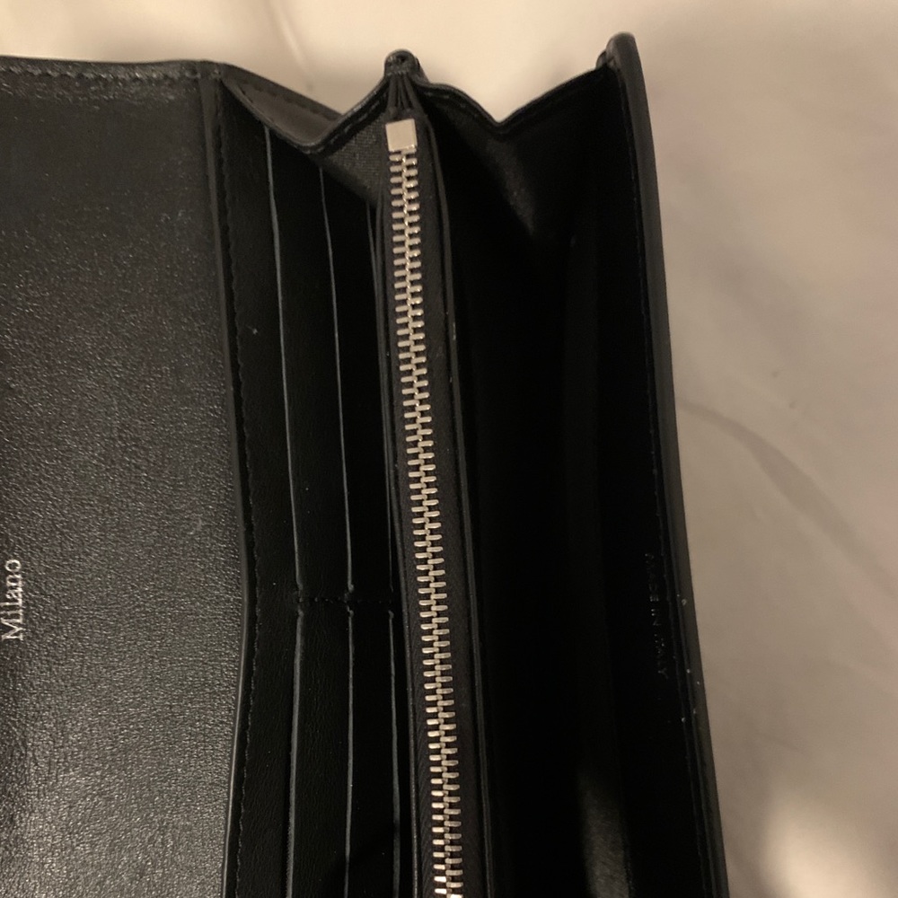 Moschino Wallet - Picture 5 of 5